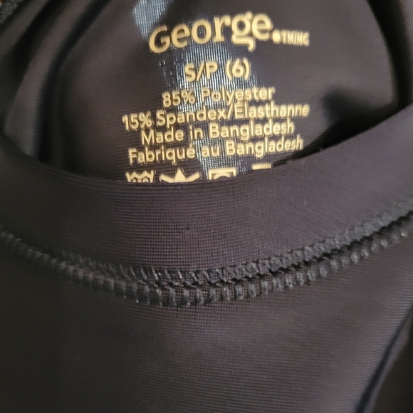 Boys George Size 6 Navy Rash Guard Swim Shirt - Picture 2 of 3